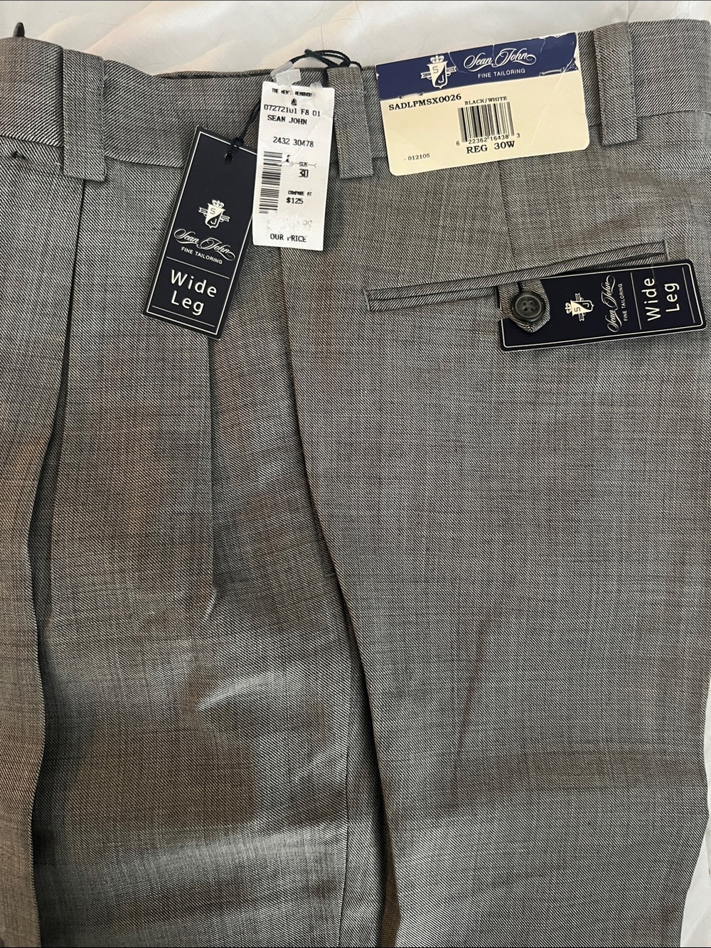 Sean John Wide Leg Flat Front Shorts in Light Gray